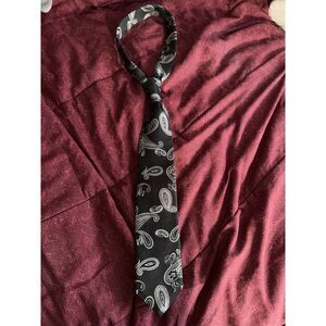 Robert Talbott Carmel Tie Mens Black Silver Paisley Necktie Hand Sewn Formal